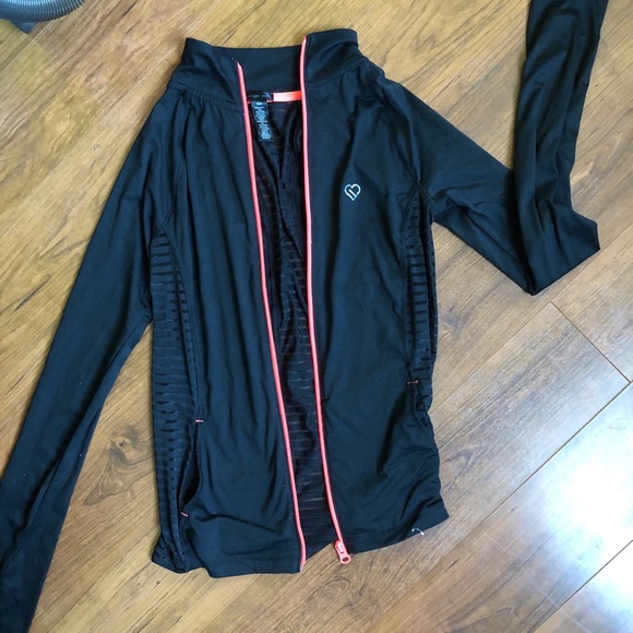 Light Running Top - Picture 2 of 3